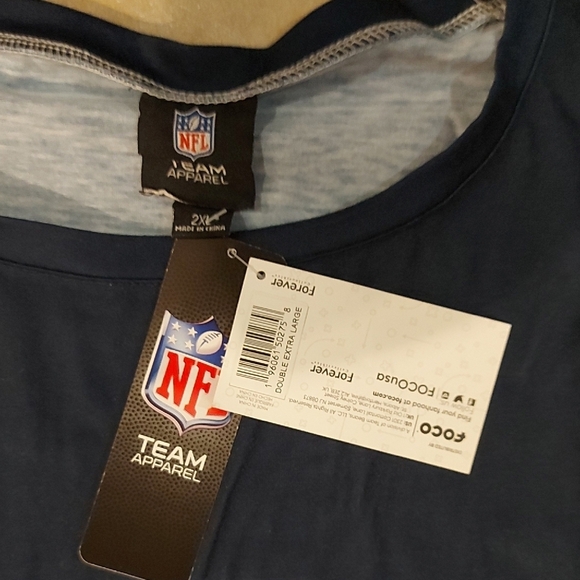 NFL Navy Blue Seattle Seahawks Crop Top - Picture 3 of 7